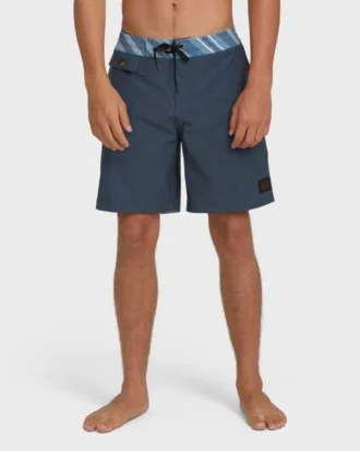 Boardshorts True North Garage Lo Tides de 18 pulgadas