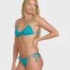 Braguitas de bikini de verano con braguita tanga de corte minúsculo y lazos laterales altos Braguitas de bikini de verano con braguita tanga de corte minúsculo y lazos laterales altos