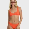 Braguitas de bikini de verano con corte asimétrico