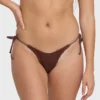 Braguitas de bikini diminutas Dippi con lazos laterales de Twisted Tides Braguitas de bikini diminutas Dippi con lazos laterales de Twisted Tides