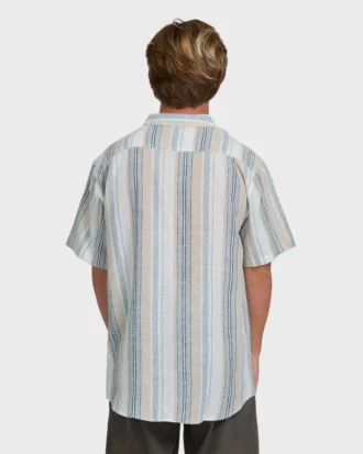 Camisa de manga corta tejida All Day Stripe en pantalones cortos