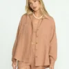 Camisas de manga larga Sweet Swell Camisas de manga larga Sweet Swell
