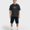 Camiseta de manga corta Bad Dog Og en pantalones cortos