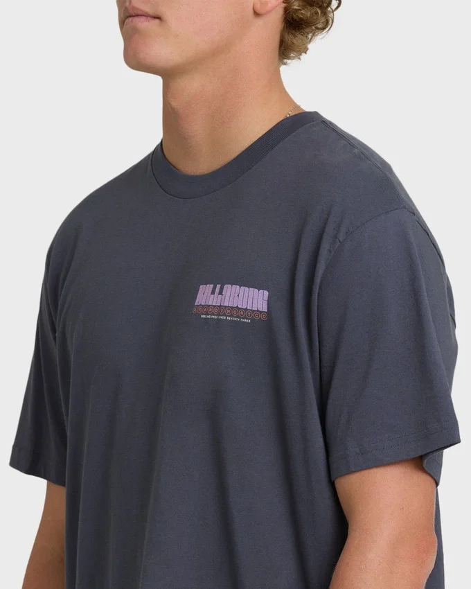 Camiseta de manga corta Broadsheet Premium en pantalón corto Camiseta de manga corta Broadsheet Premium en pantalón corto
