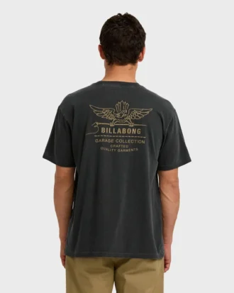 Camiseta de manga corta regular Wingspan Garage