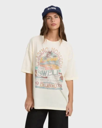 Camiseta de manga corta The Sun Rises con pantalones cortos