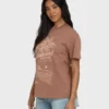 Camiseta gráfica de manga corta de punto «Sand to Surf»