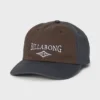 Gorra retro con correa Gorra retro con correa