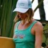 Gorra Trucker Across Waves