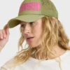 Gorra Trucker Across Waves