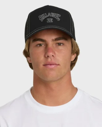 Gorra Trucker con visera