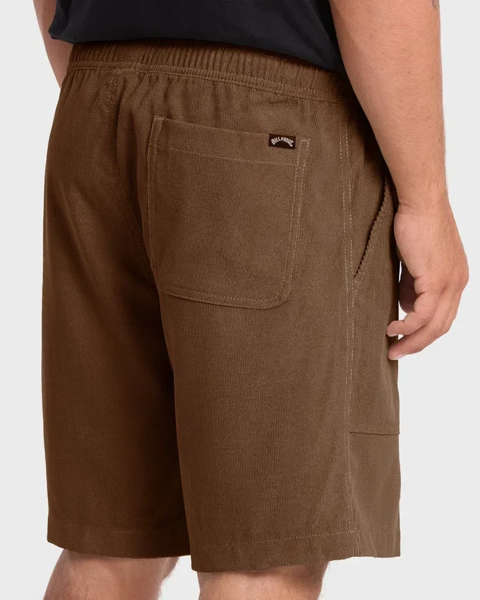 Pantalones cortos híbridos De La Cruz Cord de 18 pulgadas Pantalones cortos híbridos De La Cruz Cord de 18 pulgadas