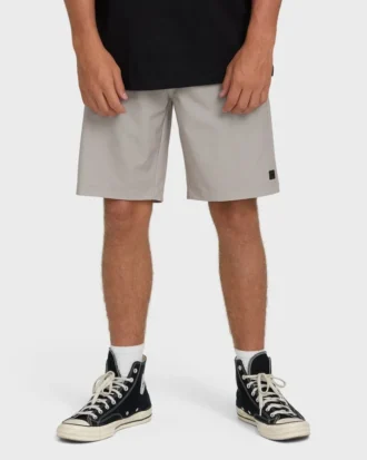 Pantalones cortos híbridos Primary Submersible de 19″