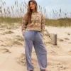 Pantalones jogger con lavado salino Pantalones jogger con lavado salino