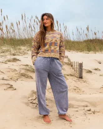Pantalones jogger con lavado salino