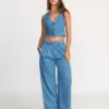 Pantalones lavados con efecto ola Pantalones lavados con efecto ola