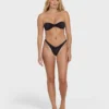 Top de bikini bandeau con lazo tipo pañuelo «Eye on You» Top de bikini bandeau con lazo tipo pañuelo «Eye on You»