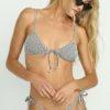Top de bikini bralette Cara con estampado Wave Check