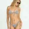 Top de bikini bralette Cara con estampado Wave Check