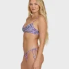 Top de bikini bralette con escote en V fruncido Pretty Wild