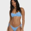 Top de bikini con aros Helena con estampado de mini cuadros ondulados Top de bikini con aros Helena con estampado de mini cuadros ondulados