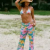 Top de bikini con triángulos multicolores Pipe Dreams