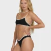 Top de bikini tipo bralette corto Jaclyn con rayas de bronceado Top de bikini tipo bralette corto Jaclyn con rayas de bronceado