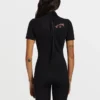 Traje de primavera de pantalones cortos con costuras planas y acabado metalizado Traje de primavera de pantalones cortos con costuras planas y acabado metalizado